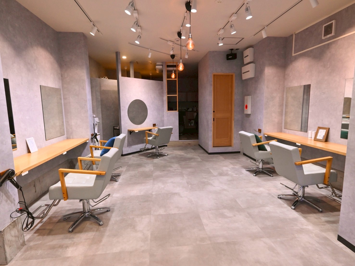 NEEM Couleur 国分寺北口店の店内